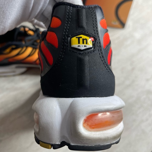 SOLDSOLDSOLD NIKE AIR MAX PLUS SUNSET TIGER SHOES - Picture 8 of 9